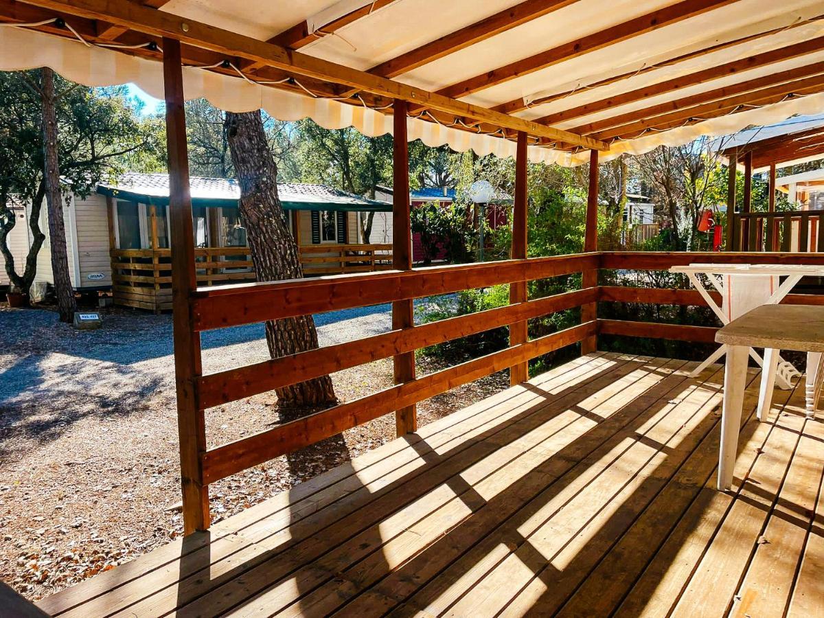 3 Bedroom Chalets Camping Lei Suves - Joycasa Roquebrune-sur Argens Εξωτερικό φωτογραφία