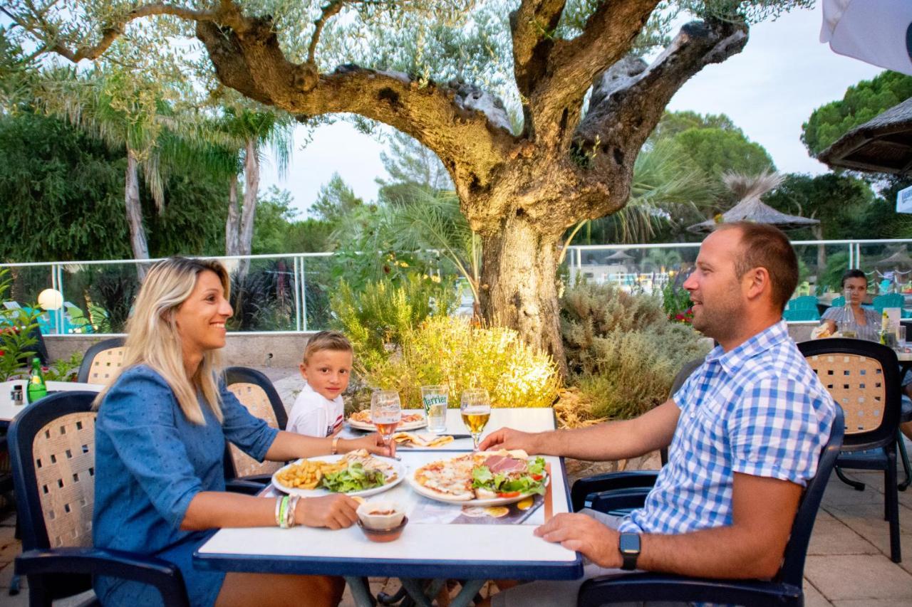 3 Bedroom Chalets Camping Lei Suves - Joycasa Roquebrune-sur Argens Εξωτερικό φωτογραφία