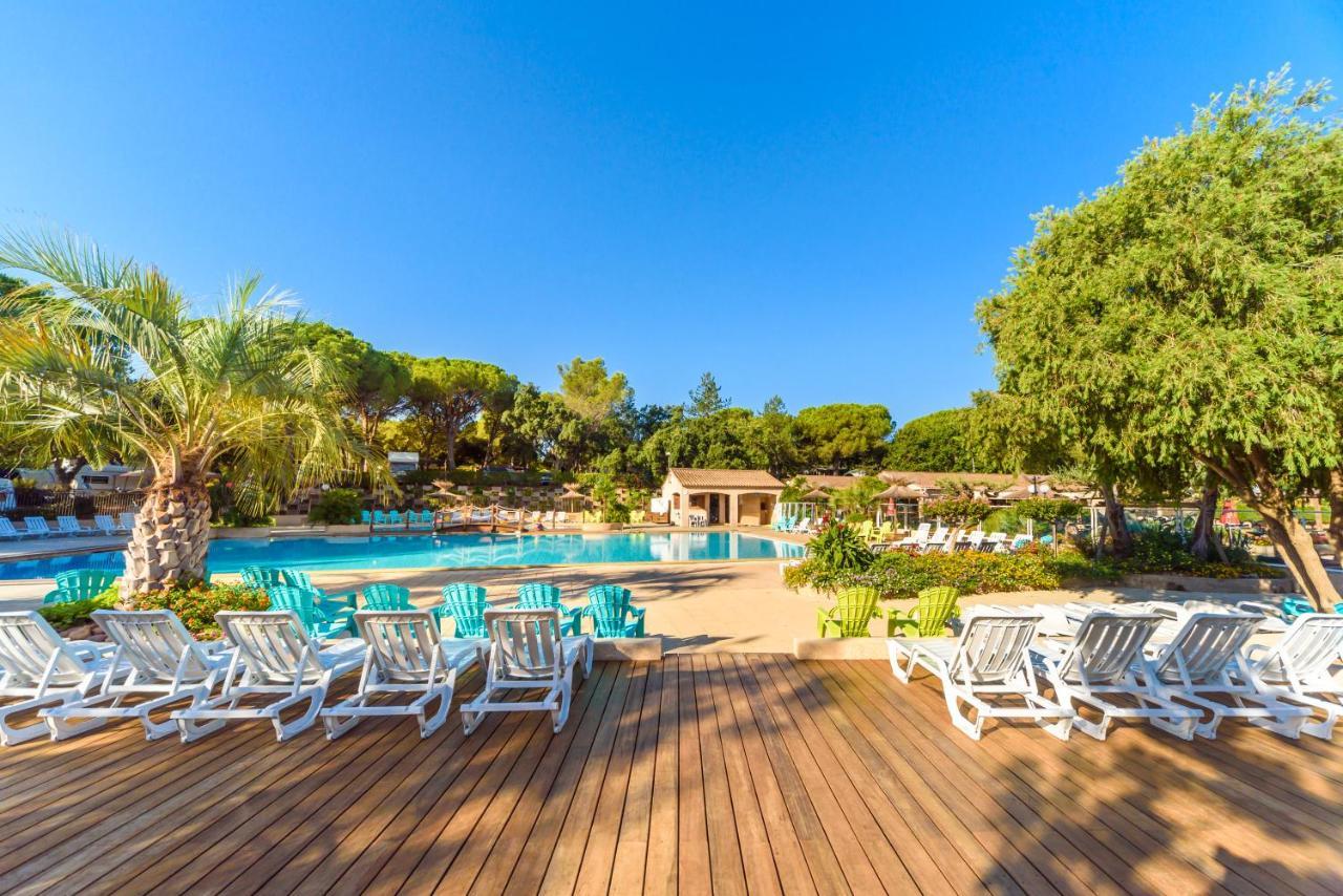 3 Bedroom Chalets Camping Lei Suves - Joycasa Roquebrune-sur Argens Εξωτερικό φωτογραφία