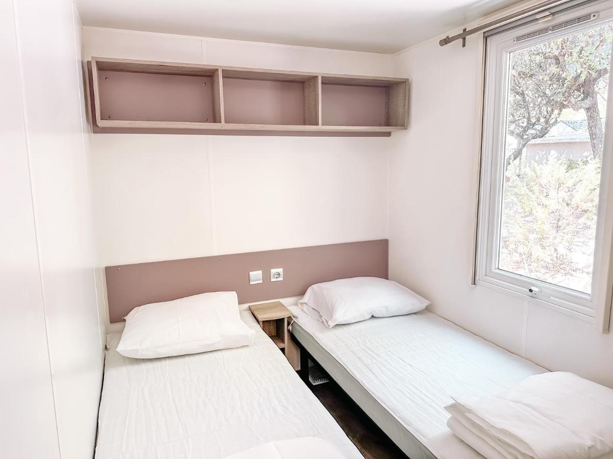 3 Bedroom Chalets Camping Lei Suves - Joycasa Roquebrune-sur Argens Εξωτερικό φωτογραφία