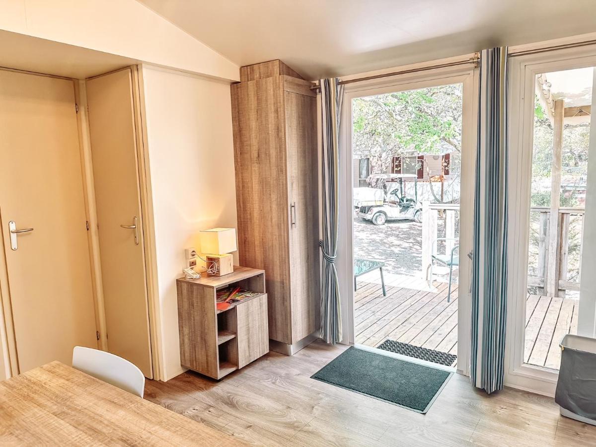 3 Bedroom Chalets Camping Lei Suves - Joycasa Roquebrune-sur Argens Εξωτερικό φωτογραφία