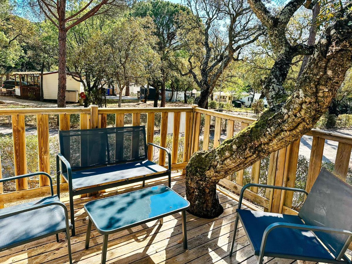 3 Bedroom Chalets Camping Lei Suves - Joycasa Roquebrune-sur Argens Εξωτερικό φωτογραφία